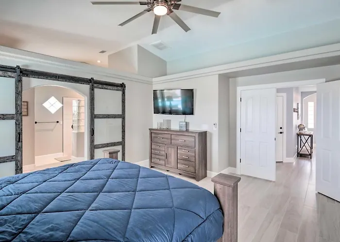 Pool, Patio & Views: Havasu Home! Holiday home Lake Havasu City