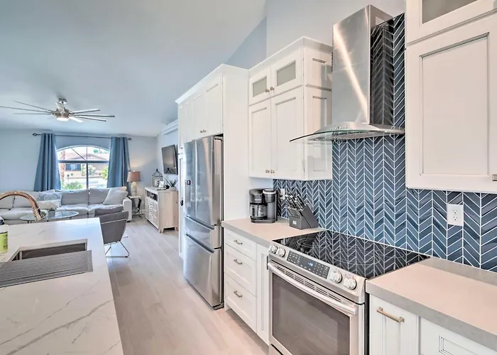 Pool, Patio & Views: Havasu Home! Lake Havasu City