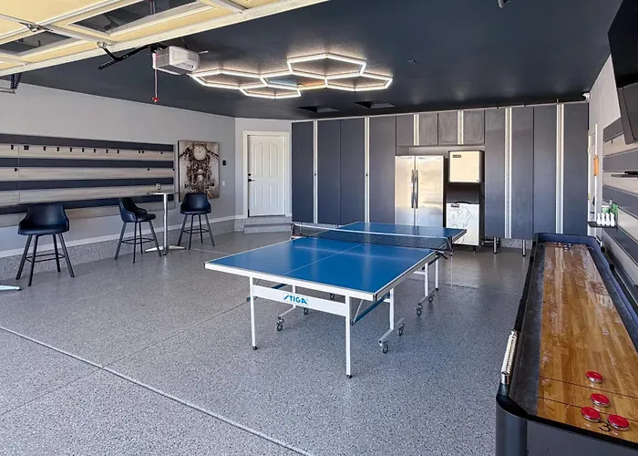 Pool, Patio & Views: Havasu Home! *