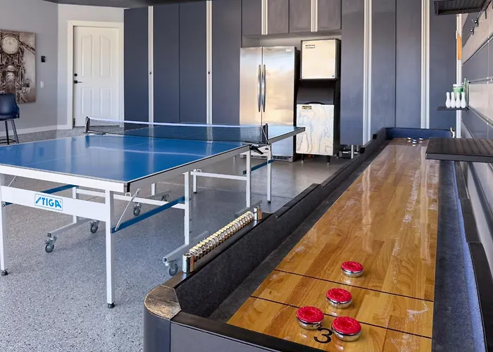 Pool, Patio & Views: Havasu Home! Holiday home