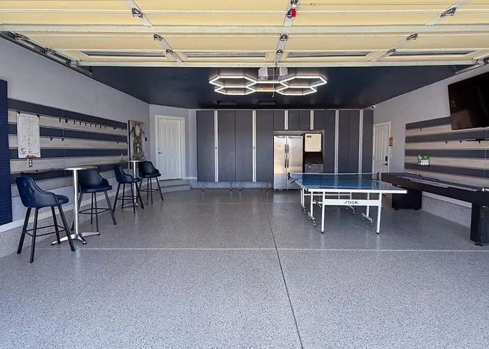 Holiday home Pool, Patio & Views: Havasu Home!